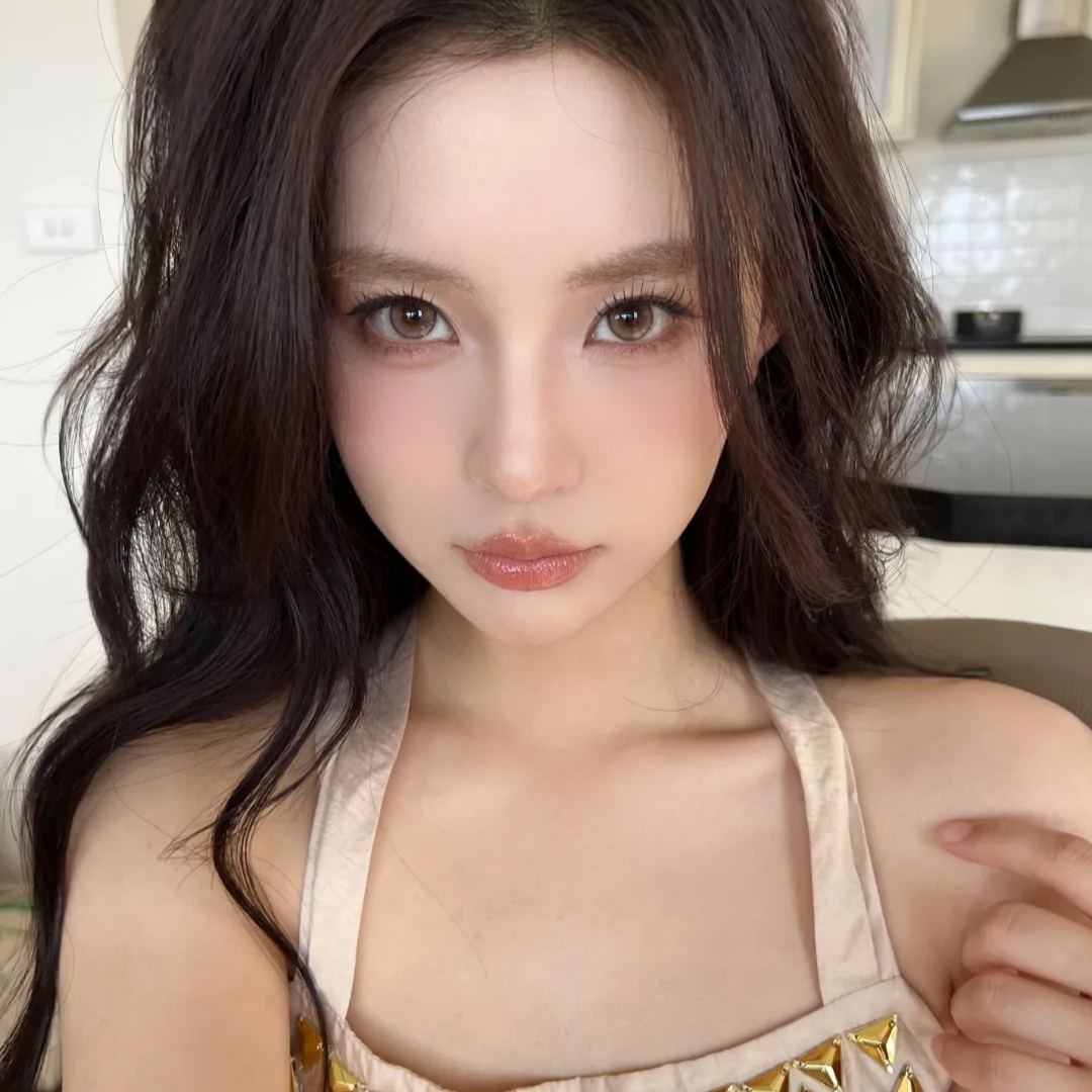 FlowerColor | 韩产年抛 | 硅水凝胶 | 自然棕 | 氧气奶棕 | 斑比鹿 | 肉桂琥珀 | 浅亚麻 | 浅琥珀 | 月夜萤火棕 | 14.2mm-allencon