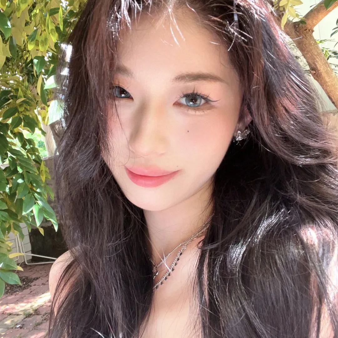 Lvycon | 韩产年抛 | 硅水凝胶 | 小哭包 | 纯欲咖 | 蓝眼泪光 | 薄荷芭比 | 14.2mm