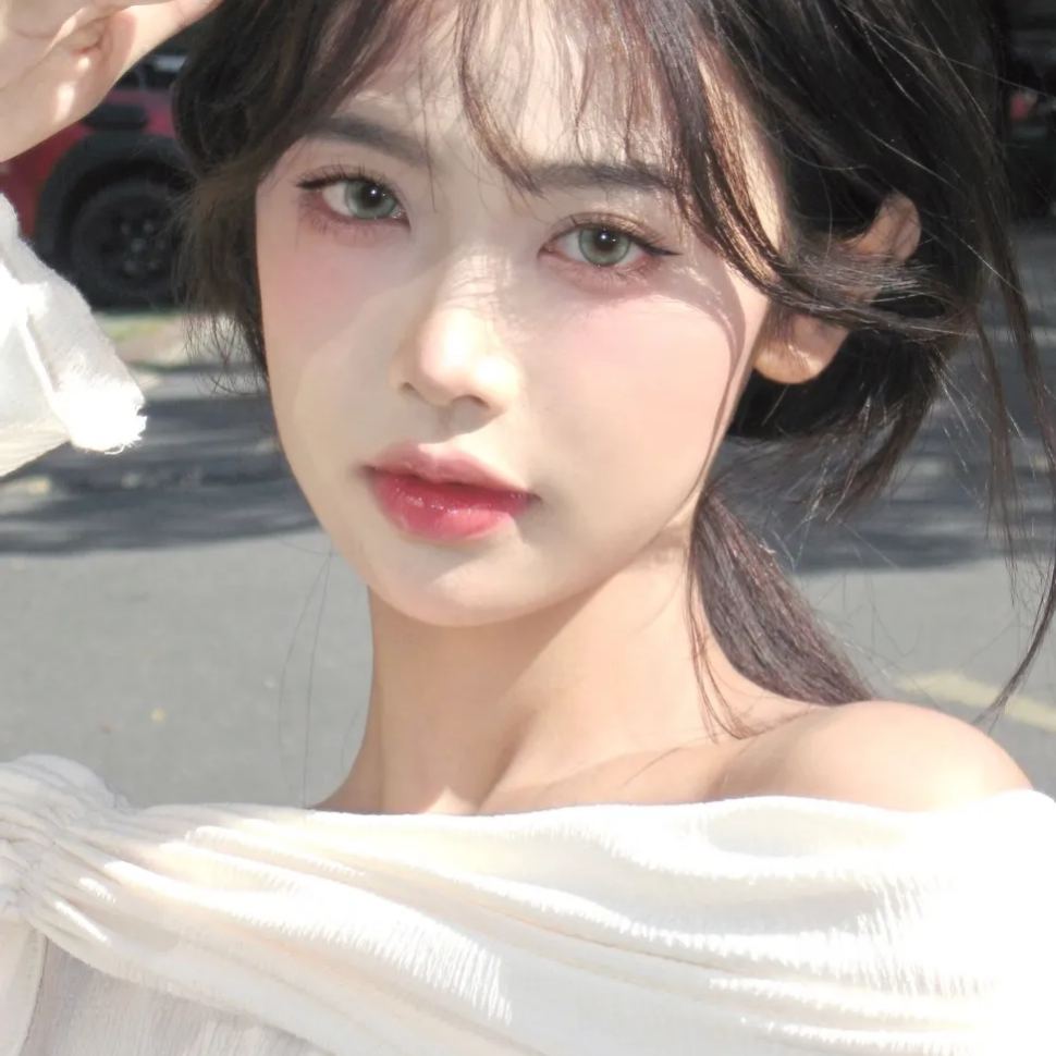 Lvycon | 韩产年抛 | 硅水凝胶 | 小哭包 | 纯欲咖 | 蓝眼泪光 | 薄荷芭比 | 14.2mm