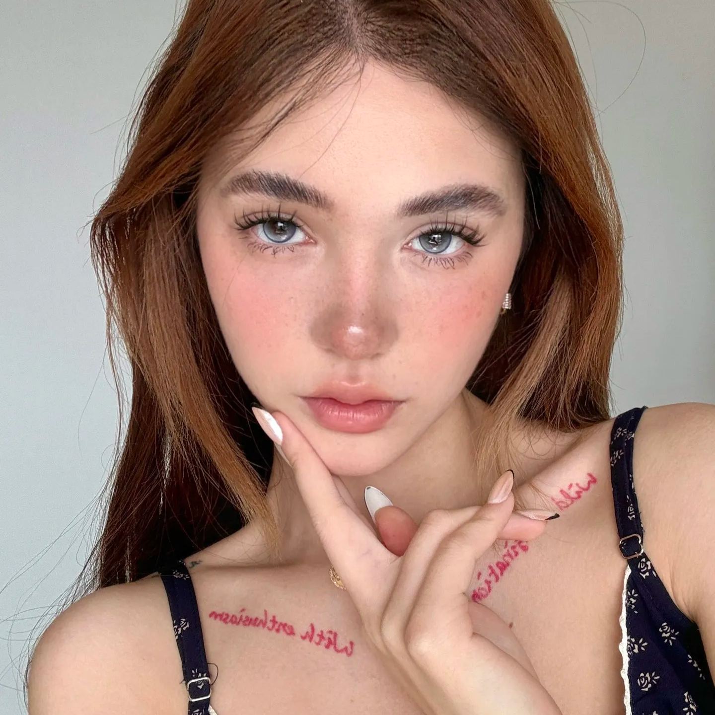 LoveiiKira | 国产日抛 | 非离子 | 冰川布偶蓝色系 | 天蓝色 | 蓝莓酱 | 空灵小狗 | 冒险岛 | 欧若拉 | 14.2mm | 10片装