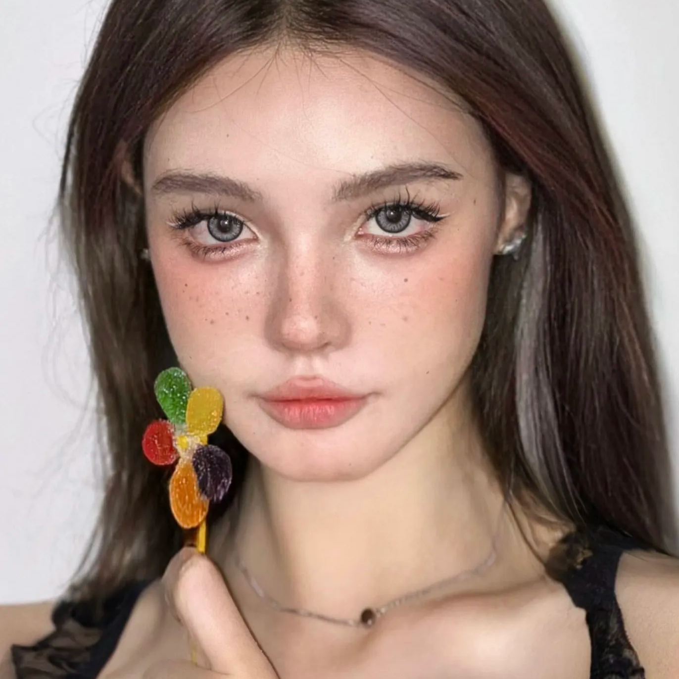 LoveiiKira | 国产日抛 | 非离子 | 大直径轻混血系列 | 大地精灵 | 海王 | 夜神 | 伦敦雾 | 布莱垦棕 | 圣托里尼 | 14.5mm | 10片装