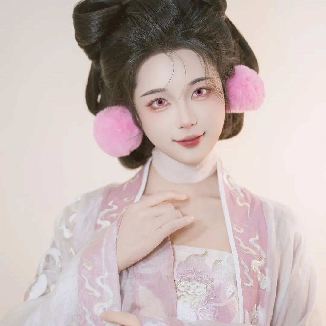 【1副请拍2】DOYA | 半年抛 | 非离子 | 唐宫夜宴系列 | 祖母绿 | 云舞灰 | 夜空蓝 | 雅川青 | 晓日红 | 桃夭粉 | 暮山紫 | 帝王金  | 14.2mm丨1片装【全球购】