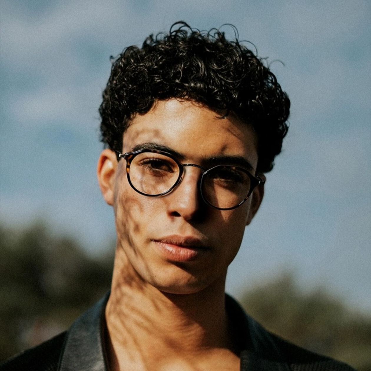 纯钛多边框丨设计师款丨文艺气质丨超轻仅10g丨男女同款丨KMN1113【全球购】