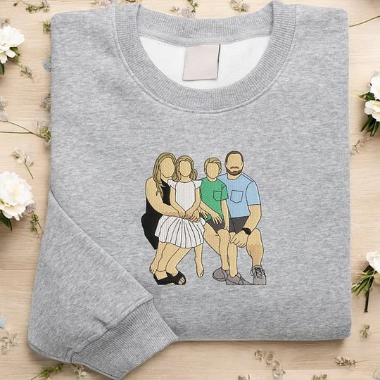 Custom Embroidered Portrait Sweatshirt – Personalized Family Gift for Dad & Mom