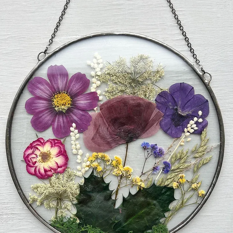 Personalized Birth Flower Family Bouquet Pendant