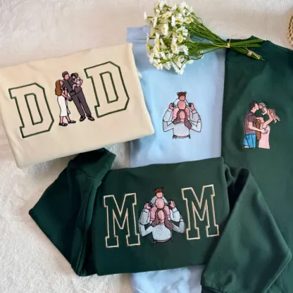 Custom Embroidery sweatshirt with Mom Dad Photo, Custom Varsity Embroidered T-shirt, Gift For Mom, Dad