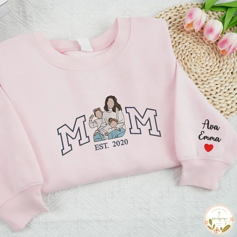 Embroidered Mum Sweatshirt with Photo, Mother's Day Gifts, Custom Embroidered Hoodie Mum and Kids Portrait Popular Now-Creatgifts