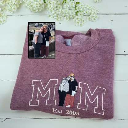 Embroidered Mum Sweatshirt with Photo, Mother's Day Gifts, Custom Embroidered Hoodie Mum and Kids Portrait Popular Now-Creatgifts