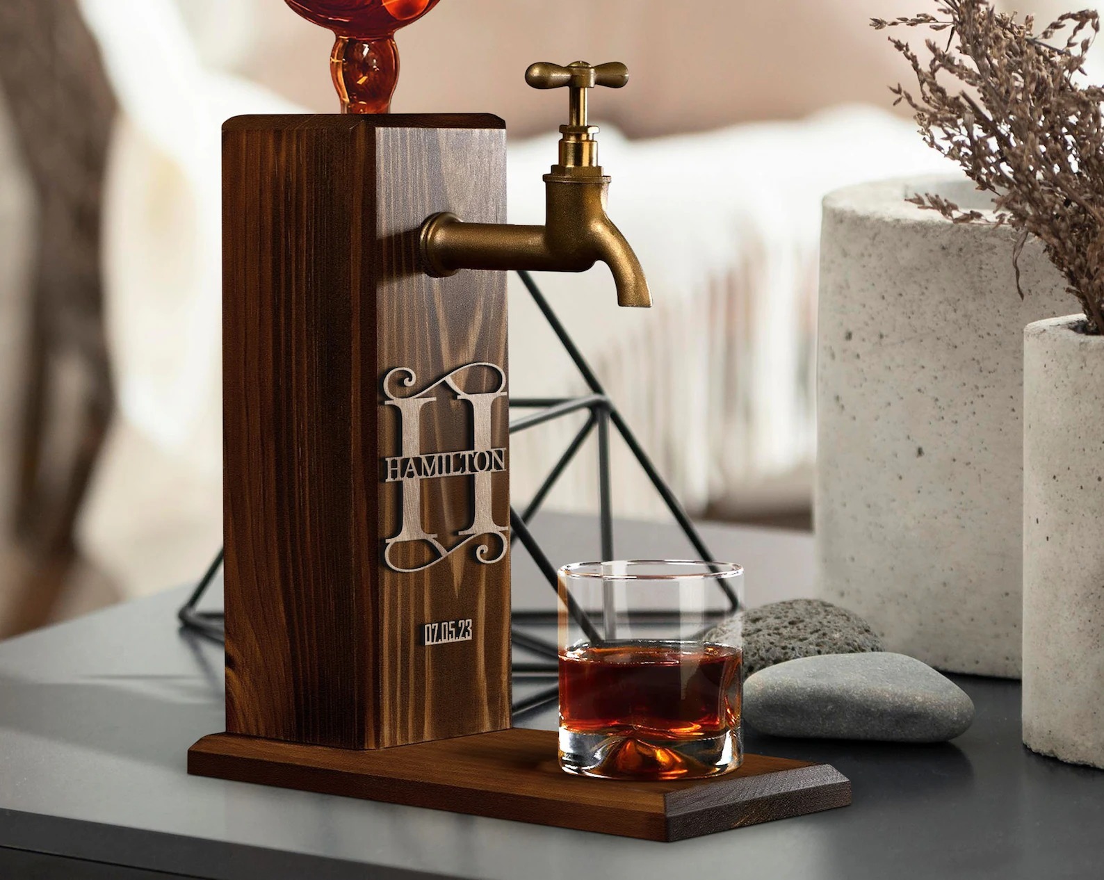 Personalized Embossed Name Wooden Whiskey Dispenser, Wood Dispenser, Alcohol Dispenser, Whiskey Fountain, Beverage Dispenser, Gift for Him-Creatgifts
