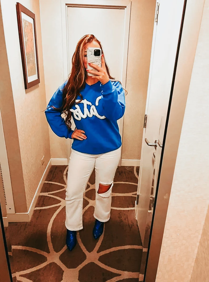 Cats Royal Chenille yarn sweatshirt, embroidery, chenille yarn, wildcats, Kentucky sweatshirt, cats chenille sweatshirts, wildcat pride,