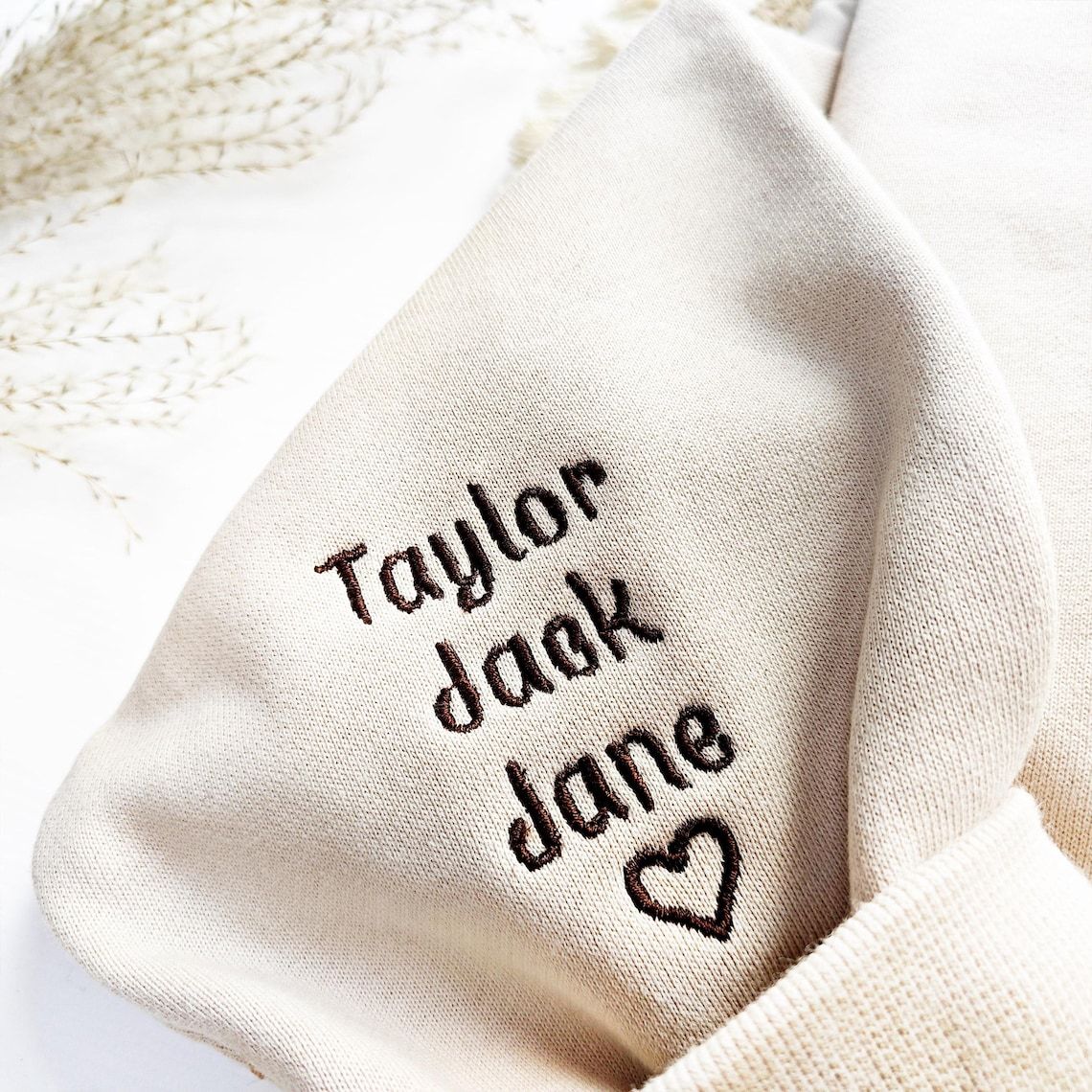 Mama,Mum T-shirt with Photo, Custom Embroidered Sweatshirt Mama and Kids Portrait.