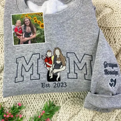 Embroidered Mum Sweatshirt with Photo, Mother's Day Gifts, Custom Embroidered Hoodie Mum and Kids Portrait Popular Now-Creatgifts