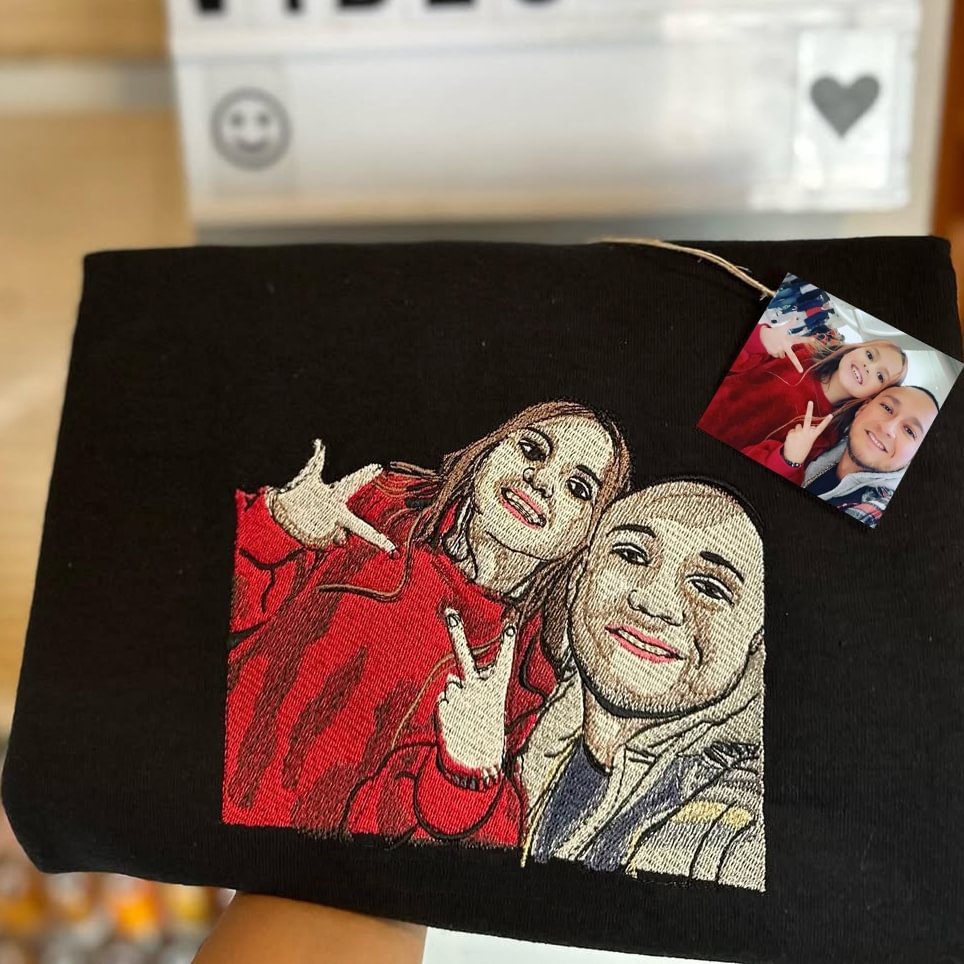 Custom Detailed Embroidered Portrait Sweatshirt & Hoodie – Best Personalized Family Gift for Mom & Dad-Creatgifts