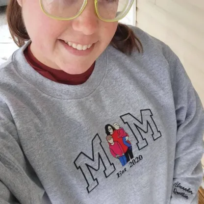 Custom Embroidery sweatshirt with Mom Dad Photo, Custom Varsity Embroidered T-shirt, Gift For Mom, Dad