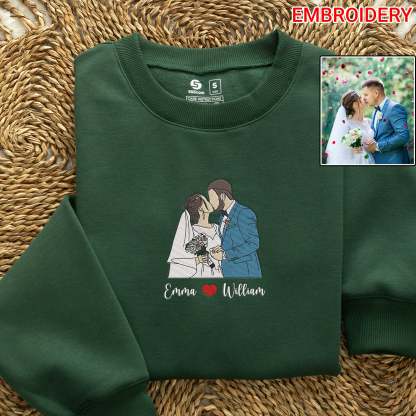 Custom Embroidered Portrait Sweatshirt from Photo, Custom Portrait Sweatshirt, Couple Portraits, Portrait from Photo, Wedding Gift, Engagement Gift-Creatgifts