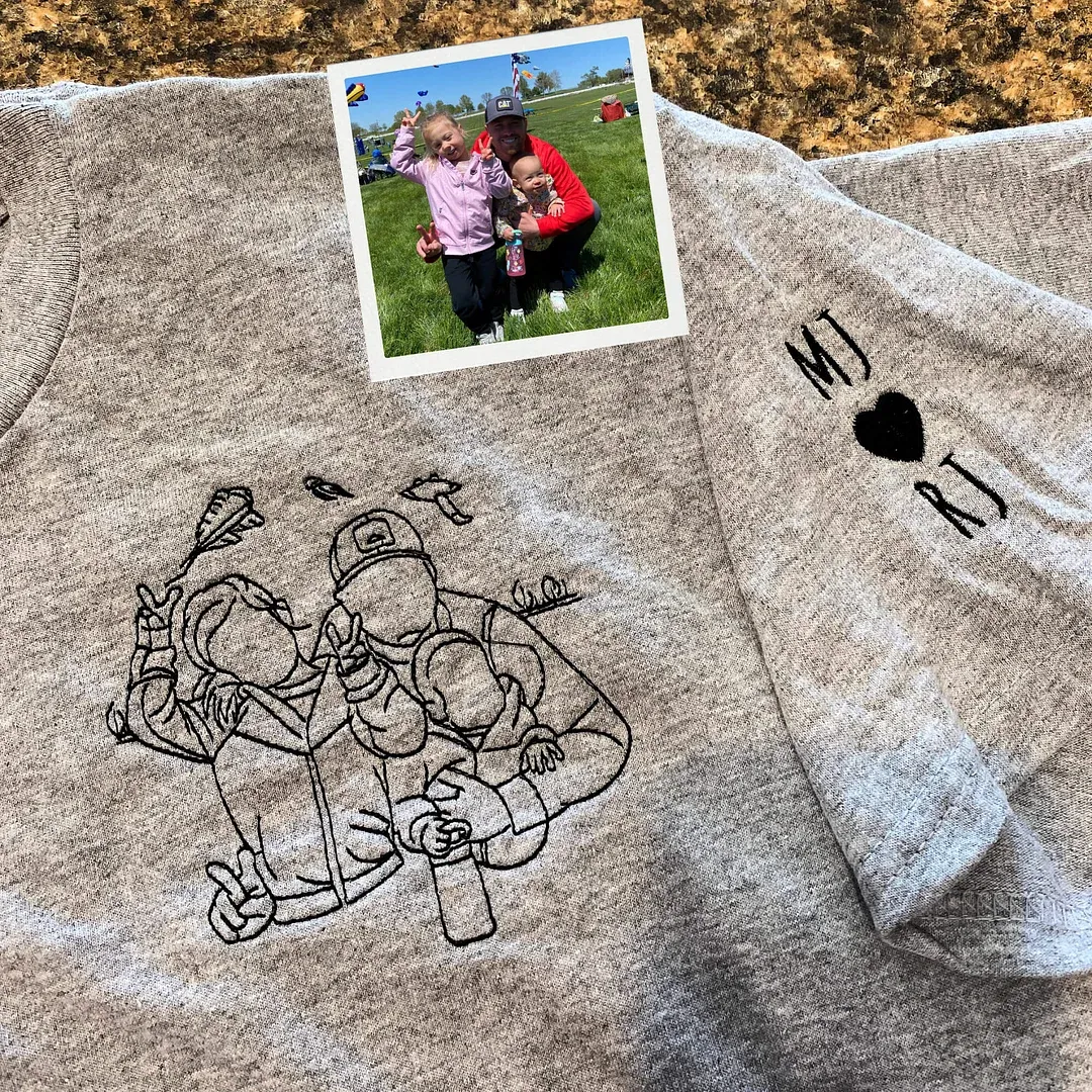 Personalized Embroidered Portrait Sweatshirt - Unique Gift for Dad - Custom Father and Son Hoodie, Couple Portrait-Creatgifts