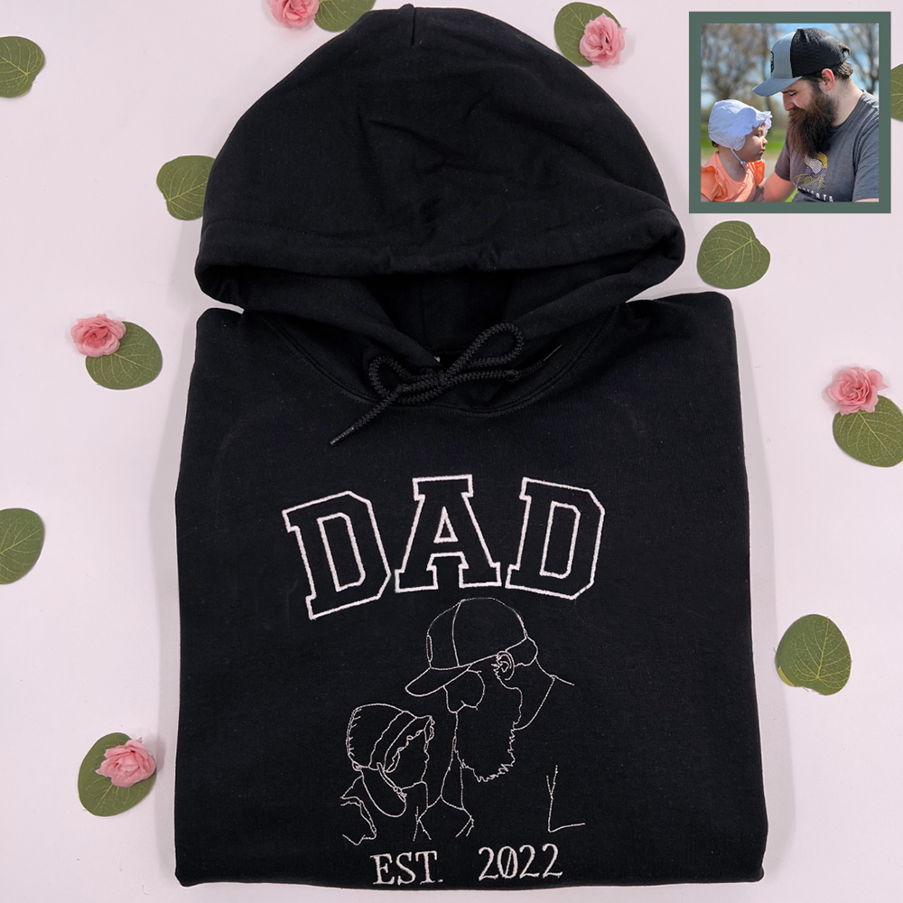 Custom Embroidered Portrait Sweatshirt - Commemorate a Special Year with Personalized Family Art, Perfect Gift for Dad-Creatgifts