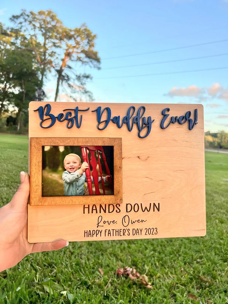 DAD - ships fast Father's Day Gift, Father's Day Wooden Sign, DIY Handprint Sign, Gifts for dad, Handprint Sign, Gifts for Grandpa