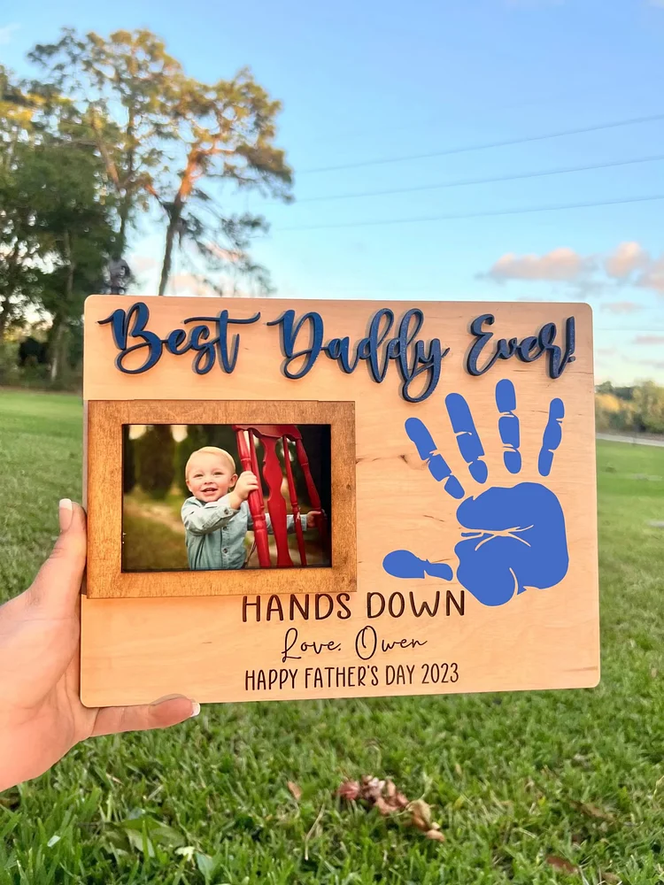 DAD - ships fast Father's Day Gift, Father's Day Wooden Sign, DIY Handprint Sign, Gifts for dad, Handprint Sign, Gifts for Grandpa