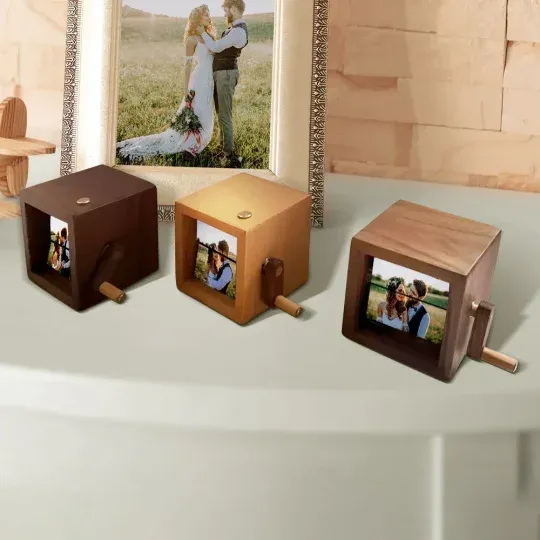 Hand Crank Flipbook Box for Dad – Personalized and Unique Gift