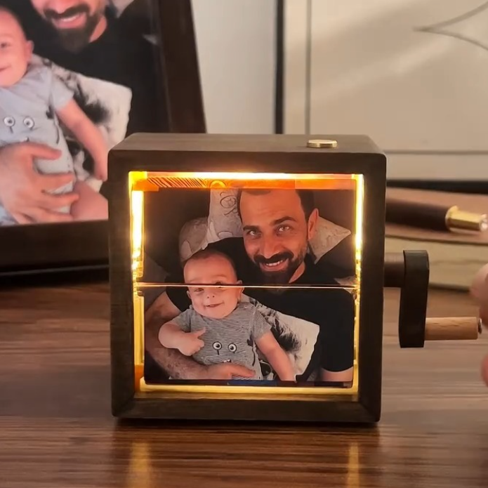 Hand Crank Flipbook Box for Lover – Personalized and Unique Gift