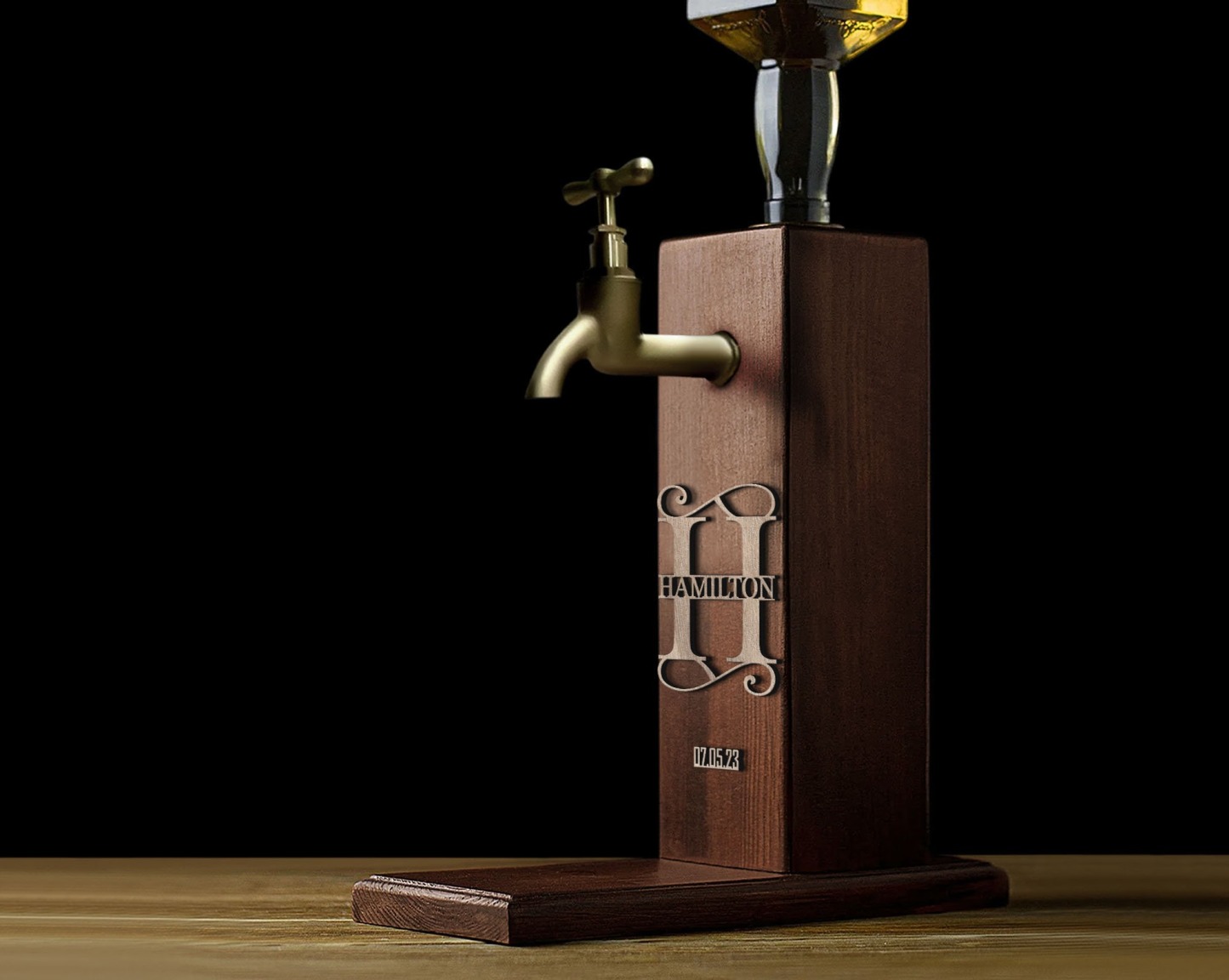 Personalized Embossed Name Wooden Whiskey Dispenser, Wood Dispenser, Alcohol Dispenser, Whiskey Fountain, Beverage Dispenser, Gift for Him-Creatgifts