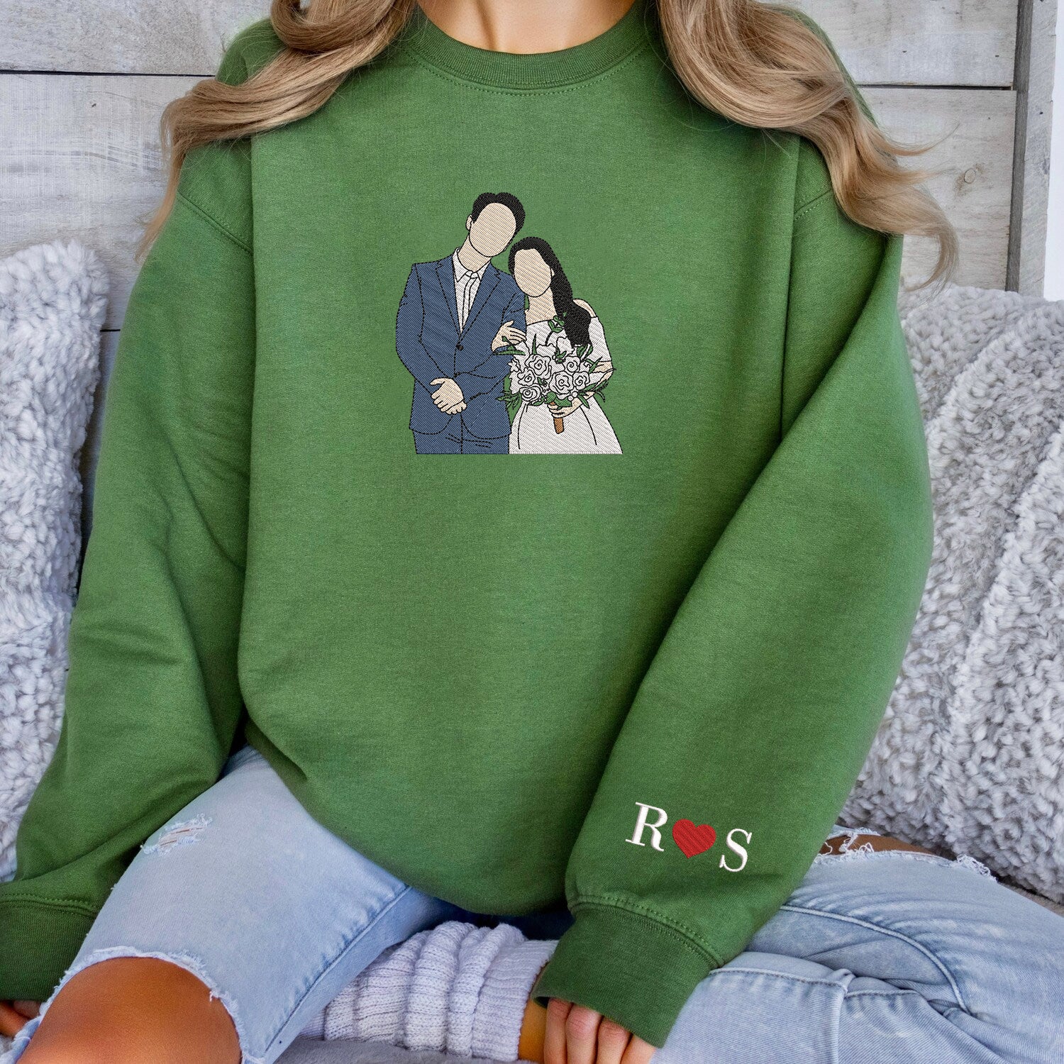 Custom Embroidered Couple photo, Portrait Wedding gifts, Embroidered Sweatshirt, Valentine Personalized, First Anniversary Gift-Creatgifts