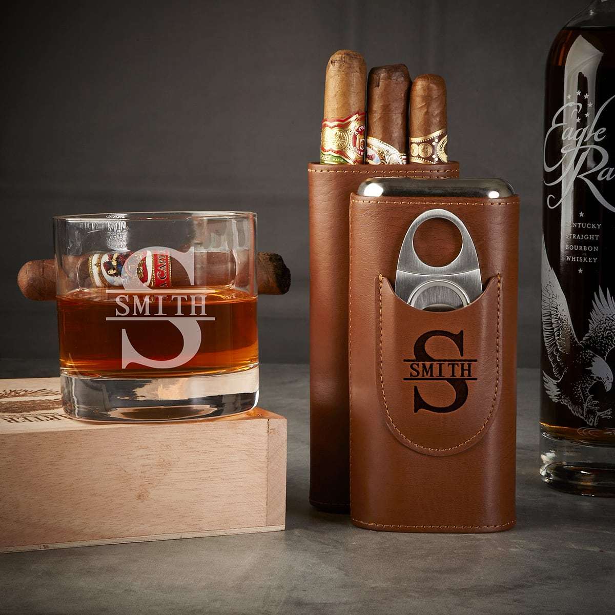 Custom Oxley Cigar Glass and Cedar-Lined Cigar Case, Brown Leather For Elegant Men