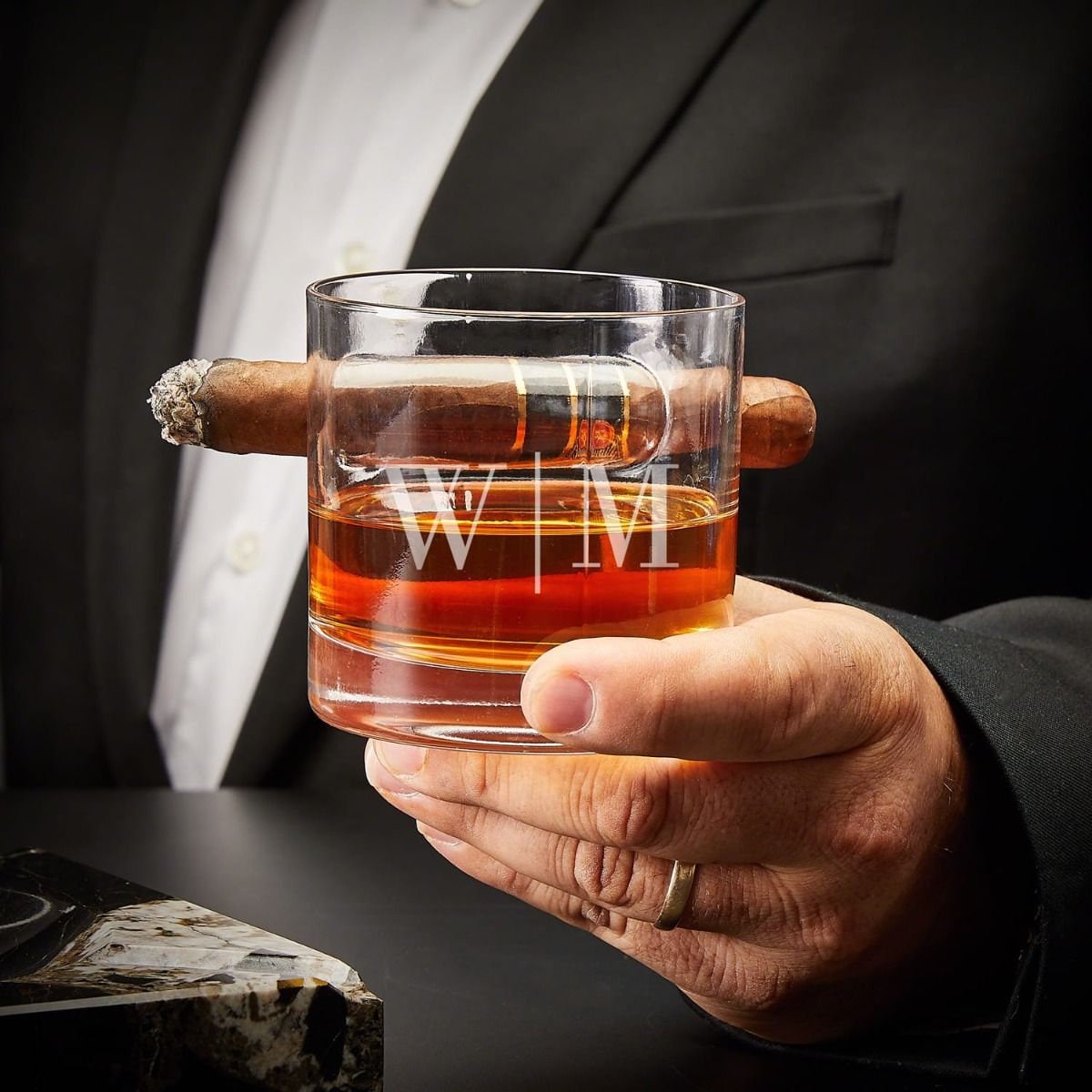 Custom Oxley Cigar Glass and Cedar-Lined Cigar Case, Brown Leather For Elegant Men