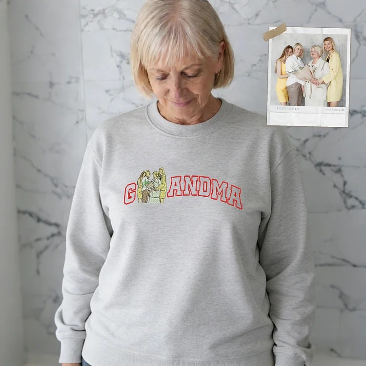 Mama,Mum T-shirt with Photo, Custom Embroidered Sweatshirt Mama and Kids Portrait.