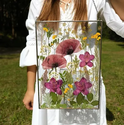 Personalized Birth Flower Family Bouquet Pendant