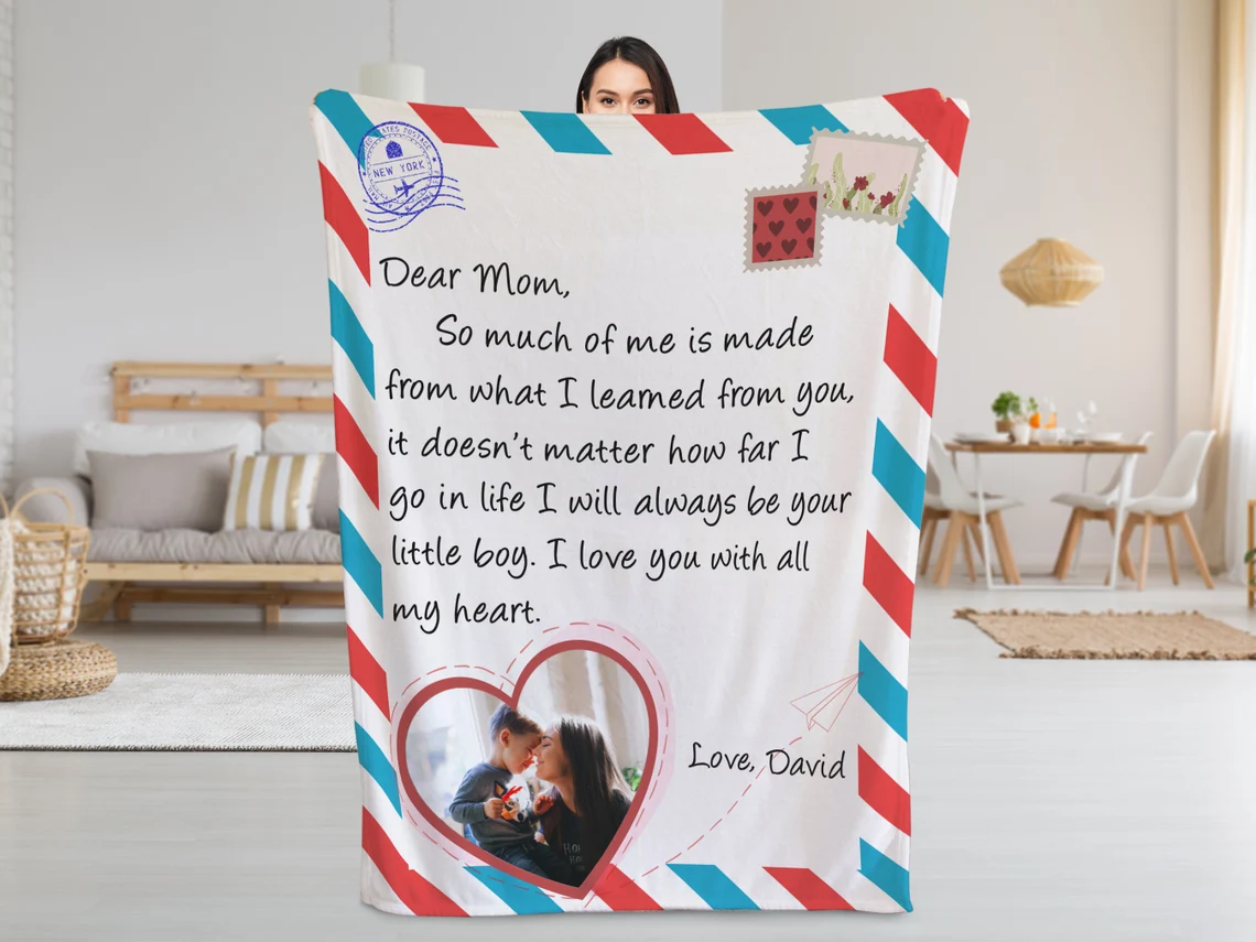 Mom Blanket w Photo, Personalized Gifts For Mom, Mom Gifts from Daughter, Personalized Blanket Letter to Mom, Long Distance Mom and Daughter-Creatgifts