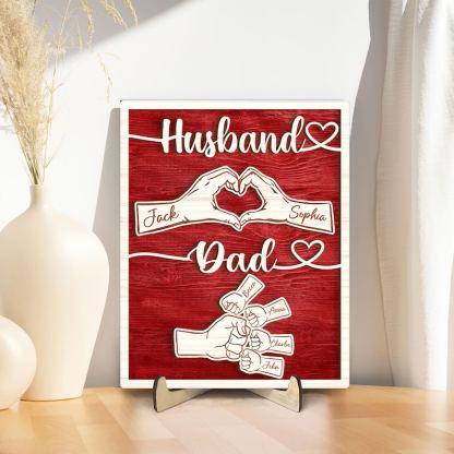 Personalized Dad Wooden Plaque – Custom Kids Name Fist Bump Sign, Father’s Day Gift for Dad or Husband