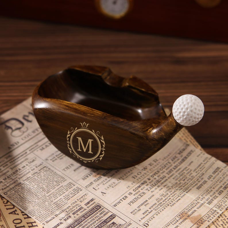 Personalized Wooden Cigar Ashtray – Custom Monogram Gift for Men, Father’s Day Gift for Dad, Groomsmen & Wedding Keepsake