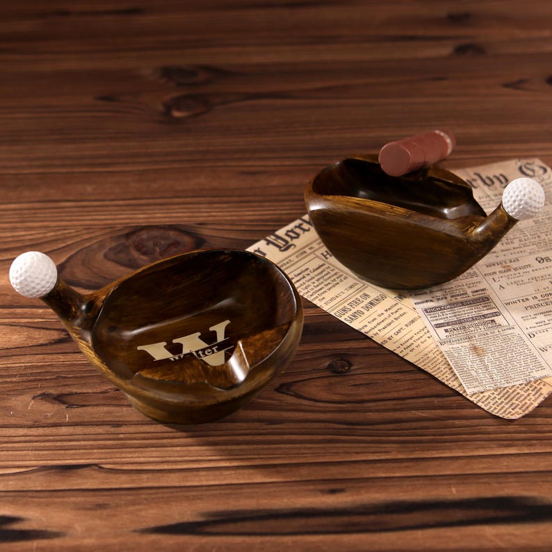 Personalized Wooden Cigar Ashtray – Custom Monogram Gift for Men, Father’s Day Gift for Dad, Groomsmen & Wedding Keepsake