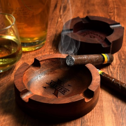 🚬 Personalized Name Walnut Cigar Ash Tray