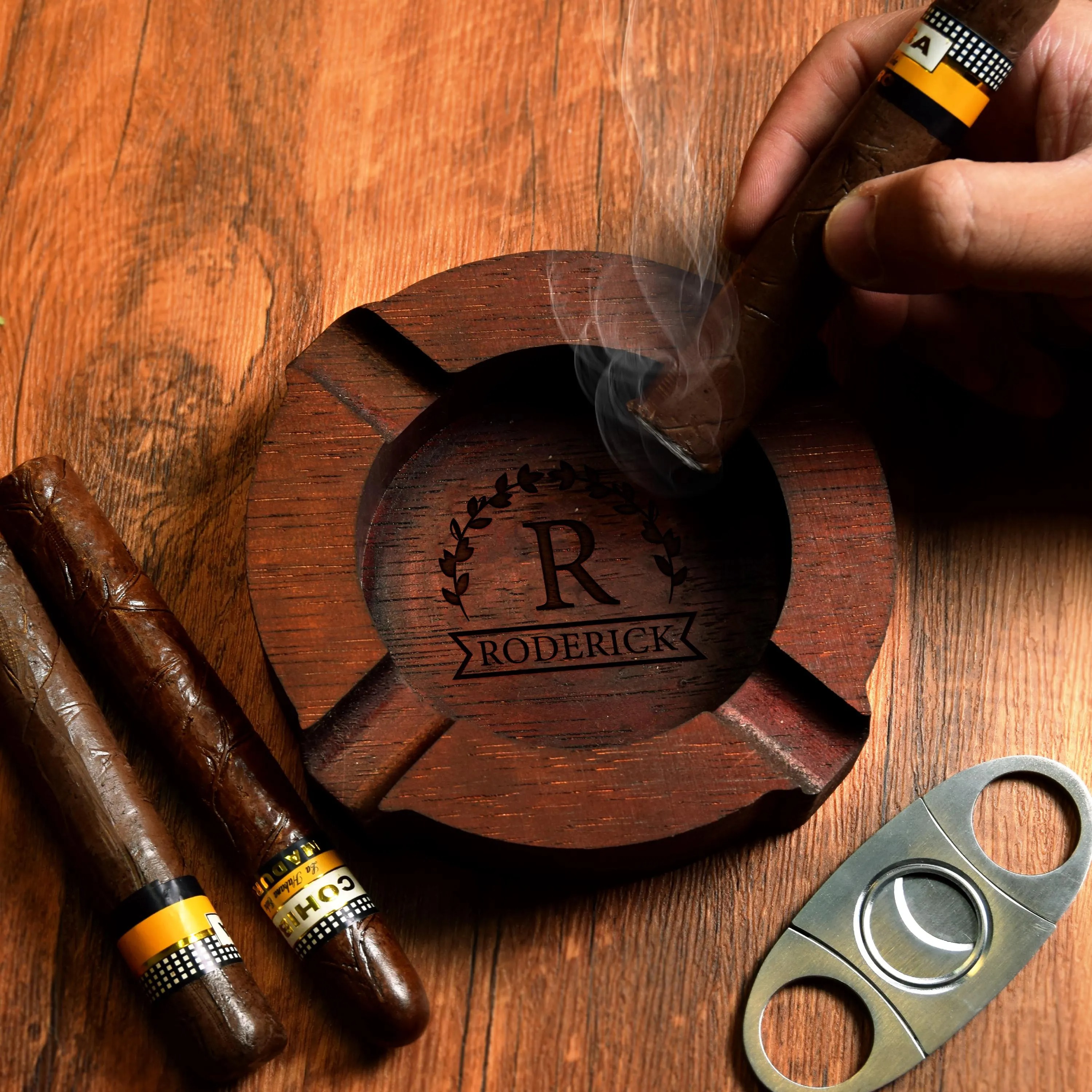 🚬 Personalized Name Walnut Cigar Ash Tray
