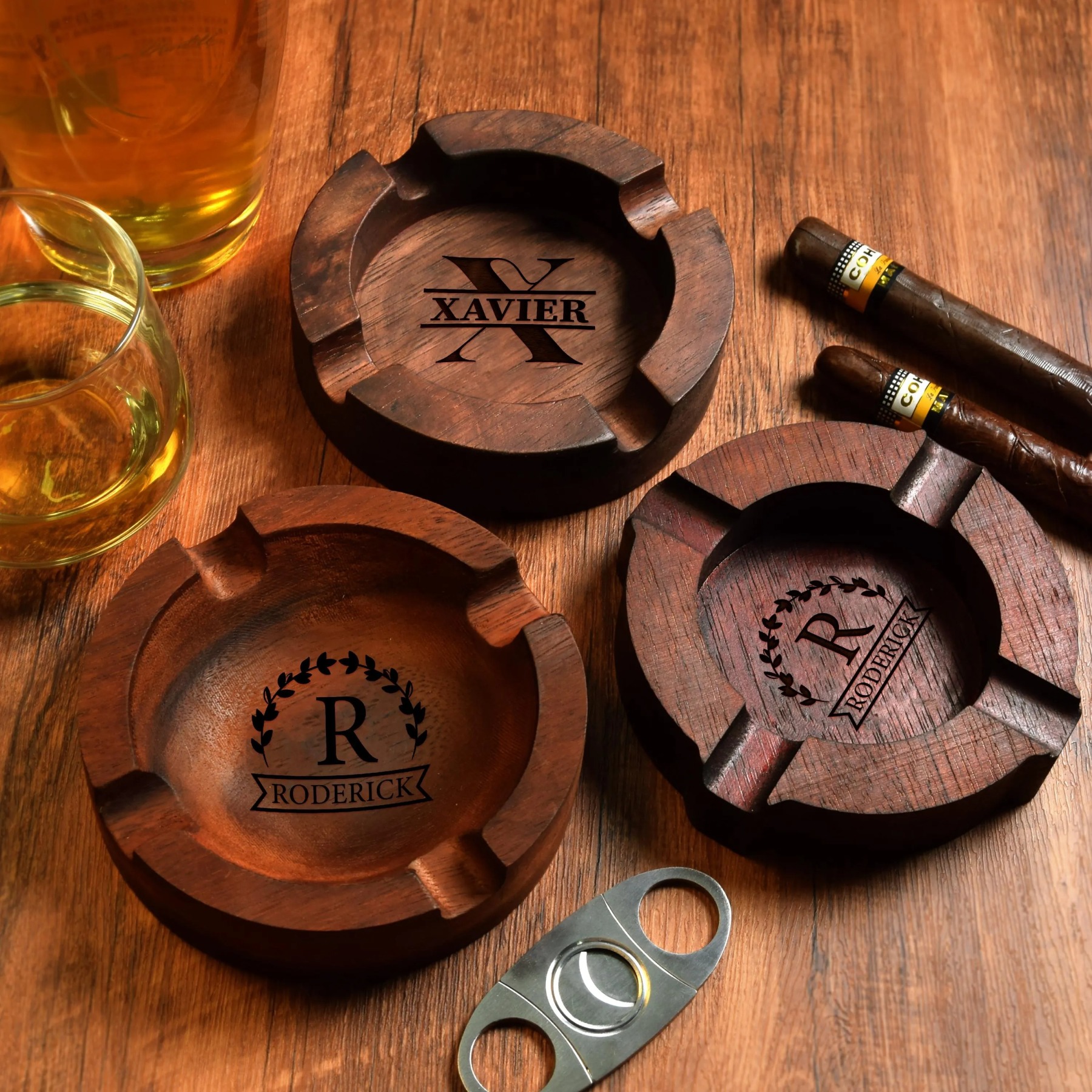 🚬 Personalized Name Walnut Cigar Ash Tray