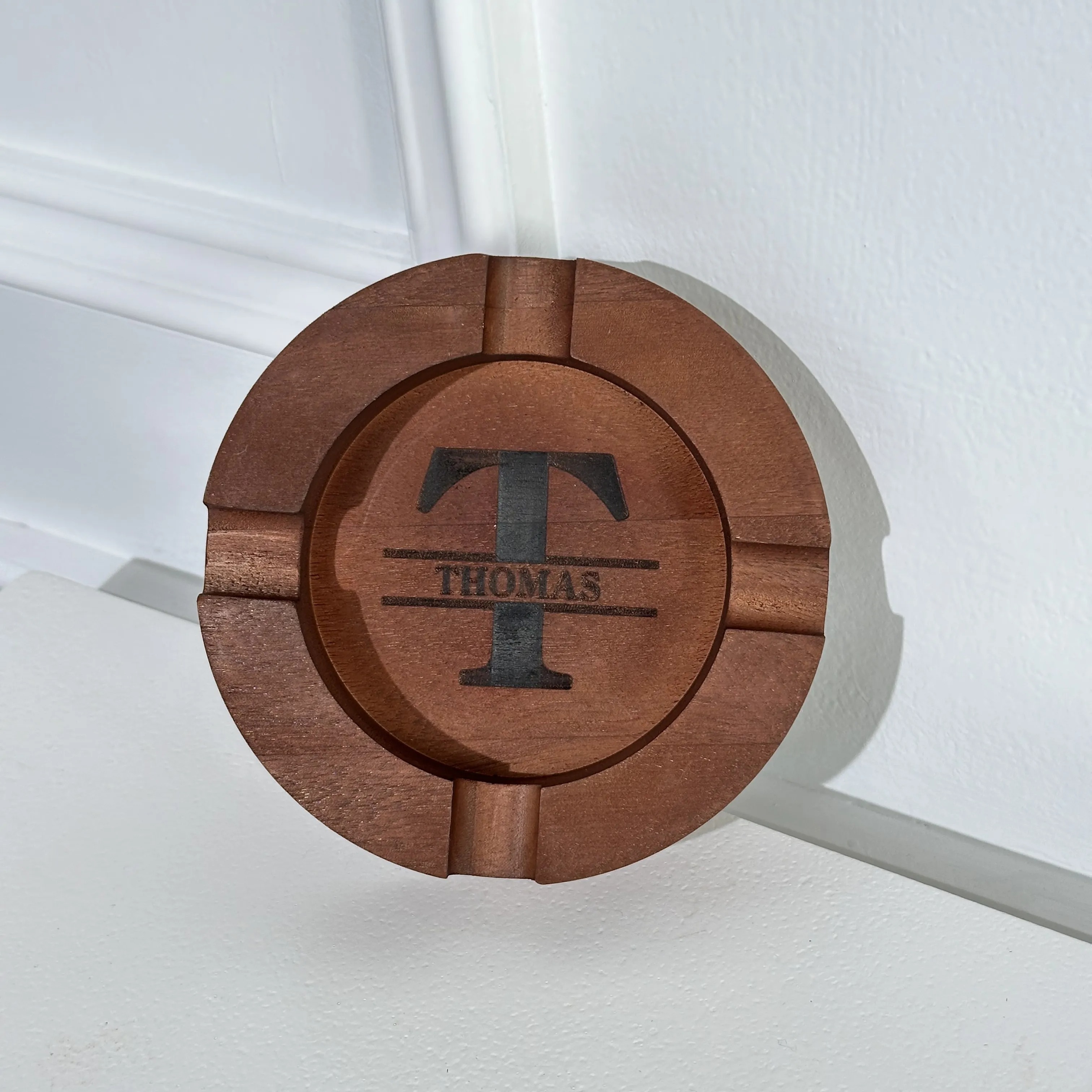 Personalized Name Walnut Cigar Ashtray – Elegant & Customizable Gift for Cigar Enthusiasts
