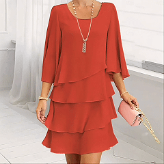 Women's round-neck tiered cake dress, elegant, loose-fitting, and flattering round-neck dress.