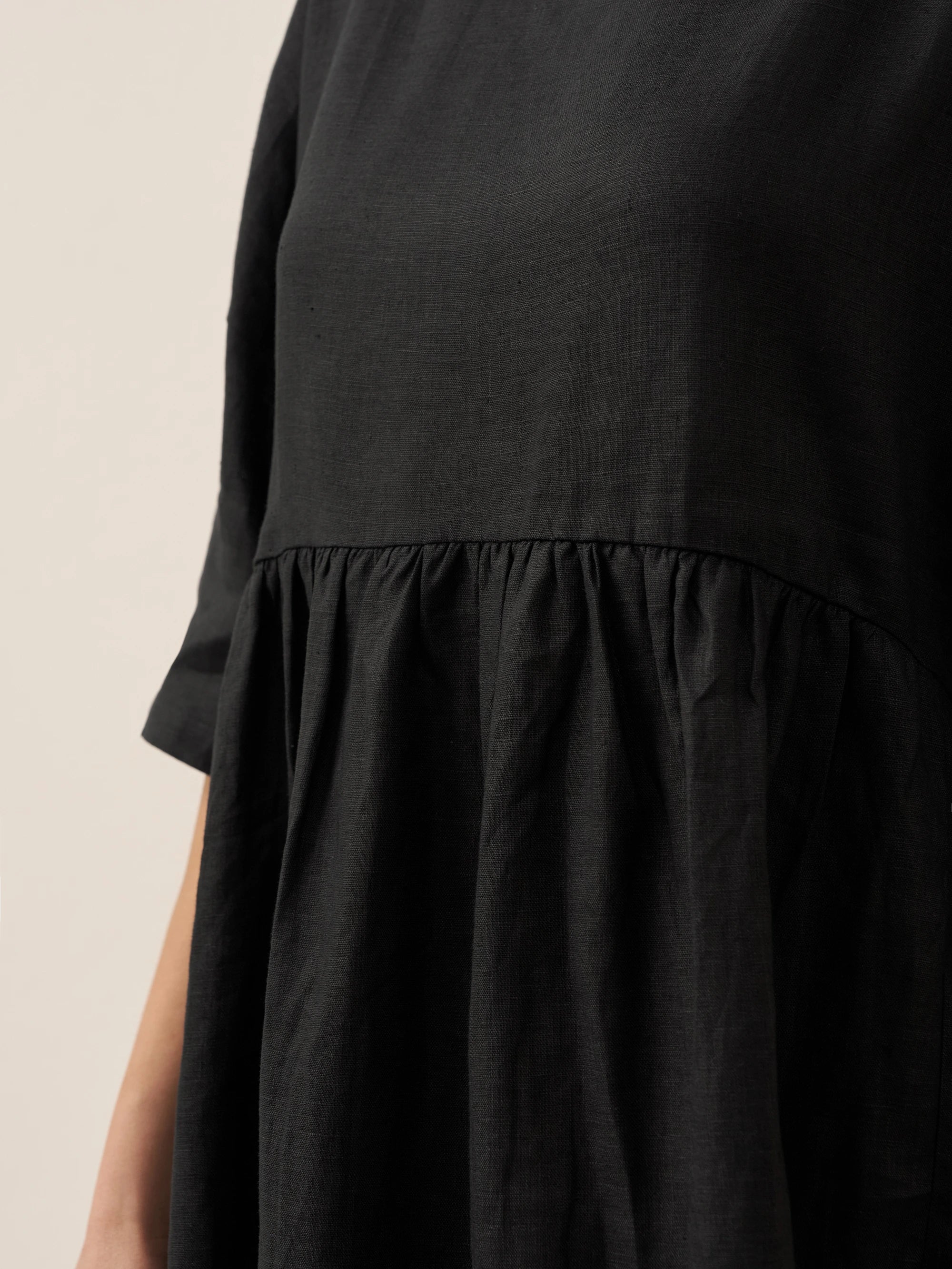 Women's Cotton-Linen Casual Short-Sleeve Dress Loose Fit, Round Neck, Pockets, and Pleated Details