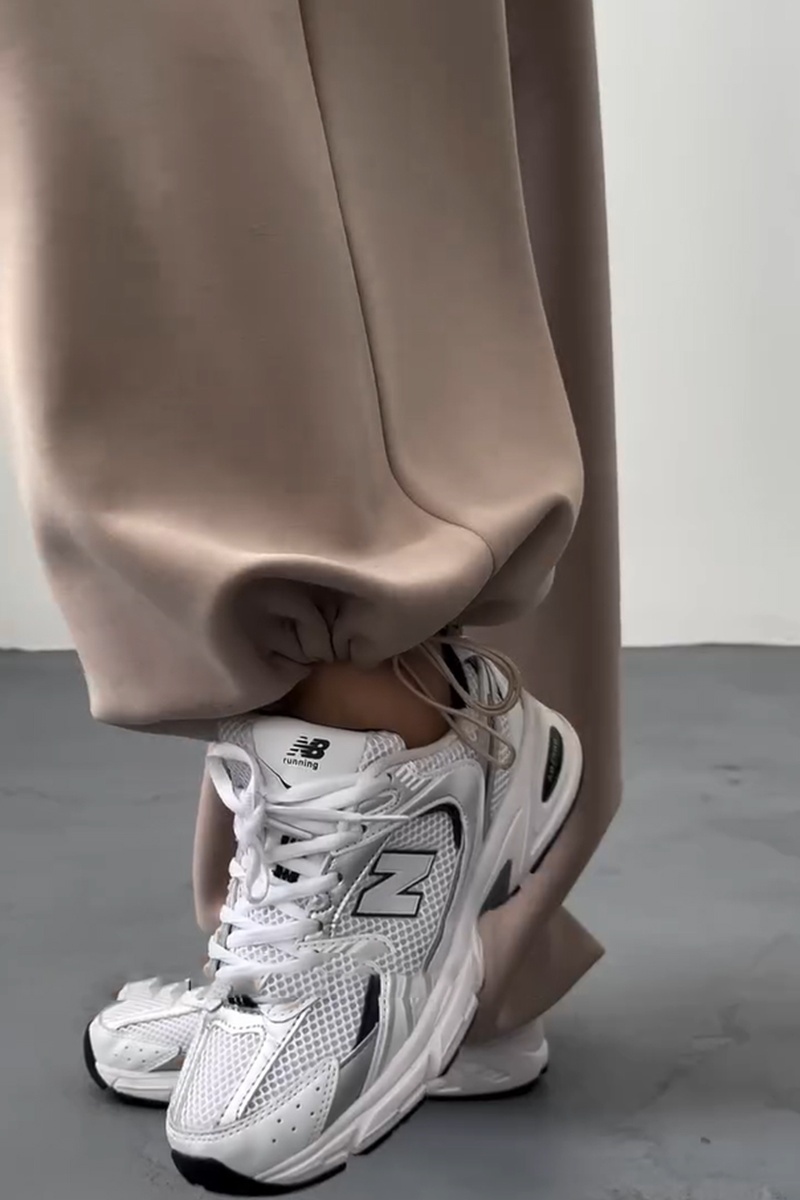 Women's New Casual Two-Piece Set: V-neck hooded long-sleeved top and high-waisted trousers (Pre-order item)