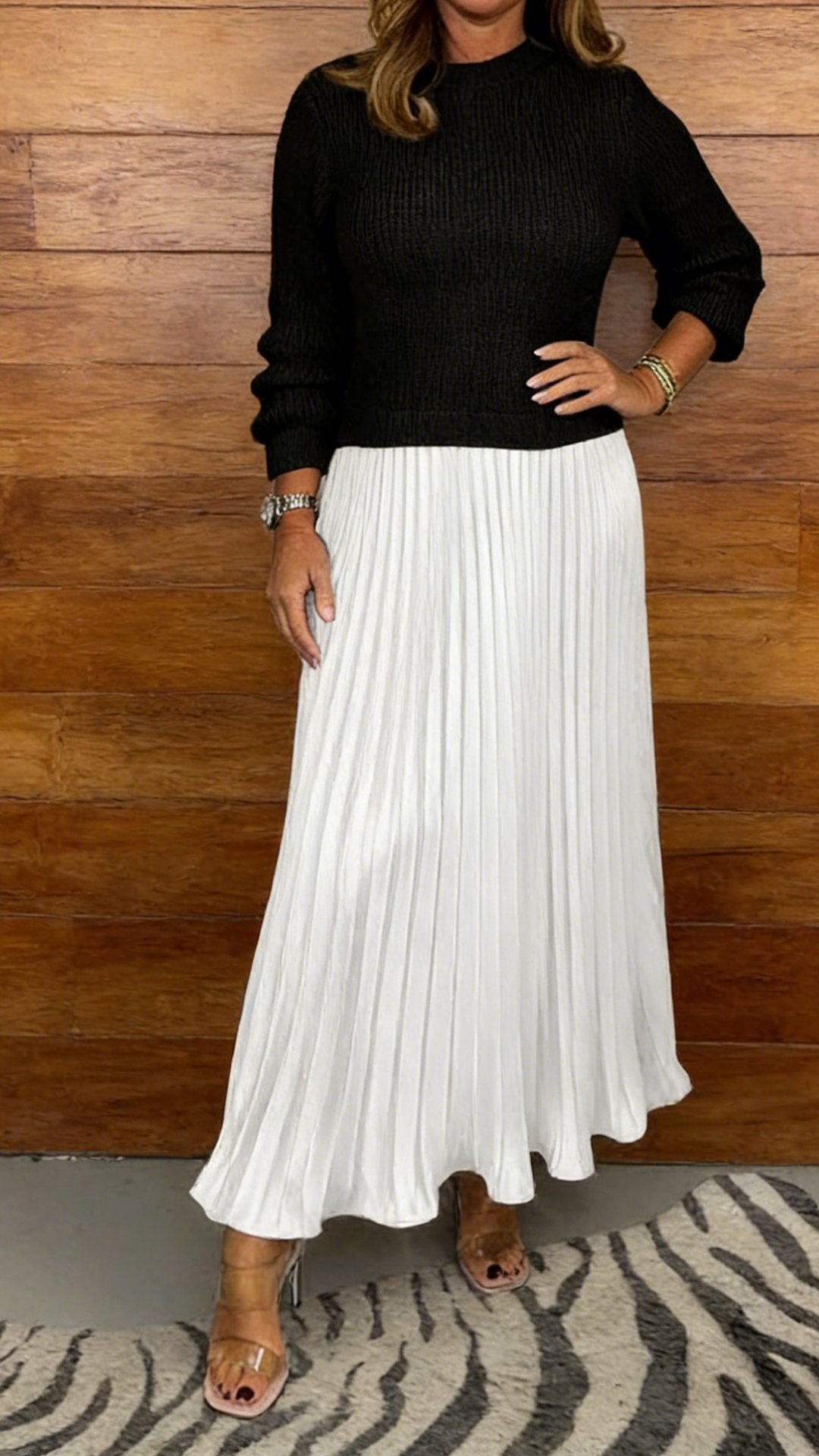 Stylish Knitted Round Neck Long Sleeve Patchwork Pleated Hem Maxi Dress