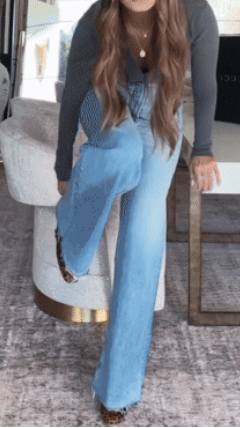 Women's casual simple and versatile straight-leg jeans