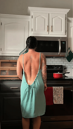 Women's Solid-Color Backless Spaghetti-Strap Knee-Length Dress