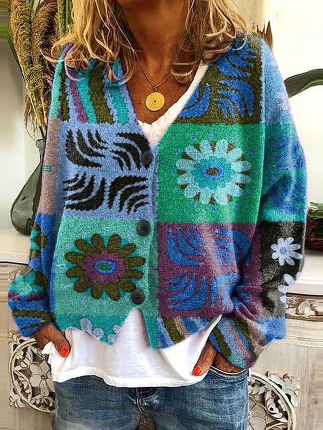 Women's casual floral pattern three-button knitted cardigan sweater