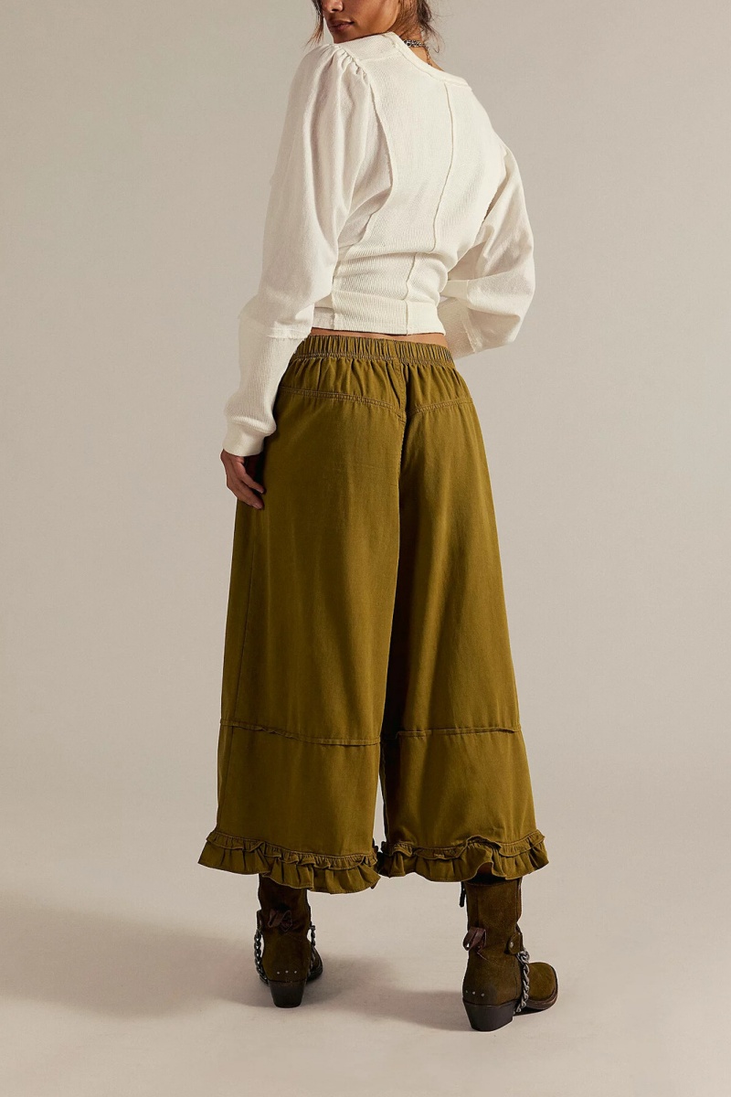 Women's fashionable casual wide-leg cropped jeans with ruffled hem