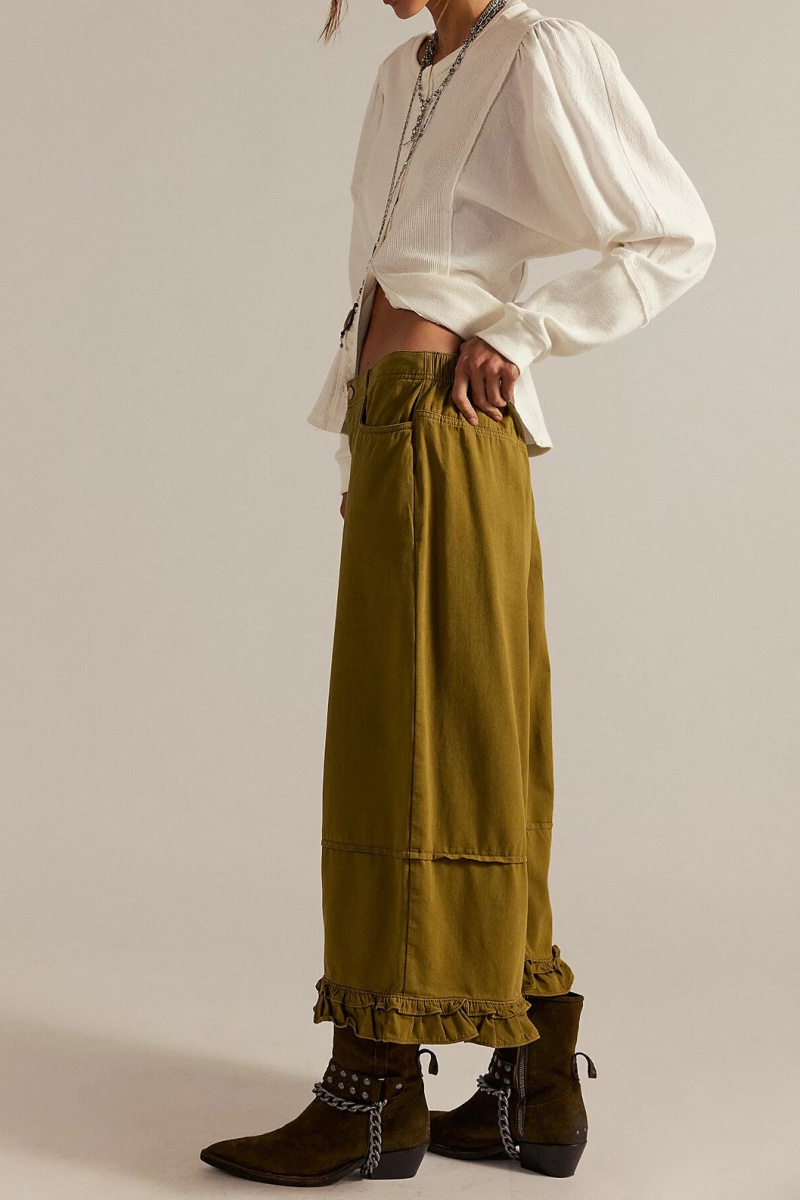 Women's fashionable casual wide-leg cropped jeans with ruffled hem