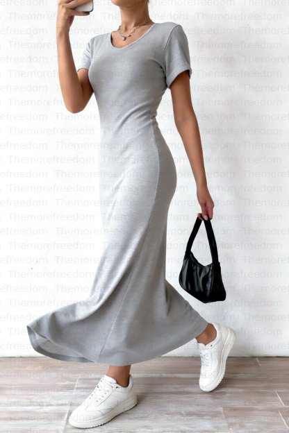 Women's solid color round neck knitted dress, elegant and comfortable (pre-order item)