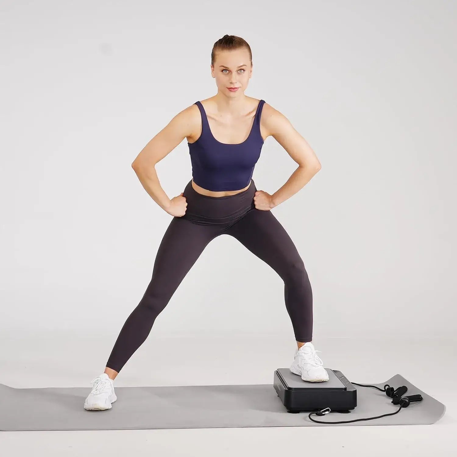 Black Whole Body Vibration Plate with tension ropes